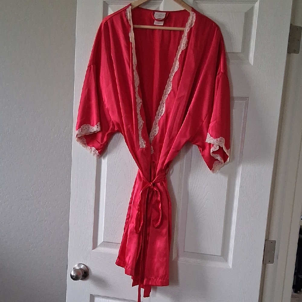 Secret Treasures Coral Lace Trim Robe